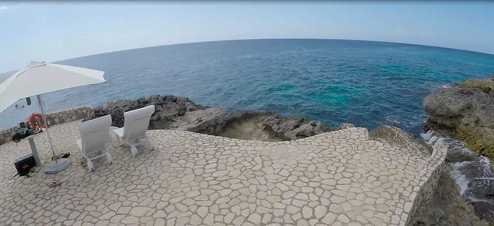 Hotel Idle Awhile Cliffs Negril