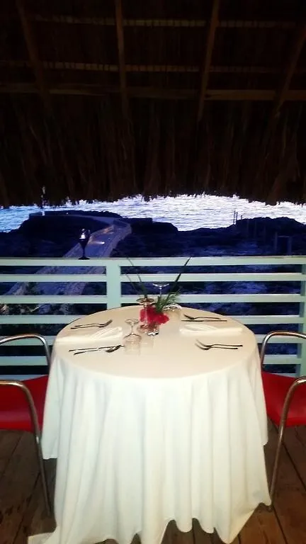 Hotel Idle Awhile Cliffs Negril 3*,  Giamaica