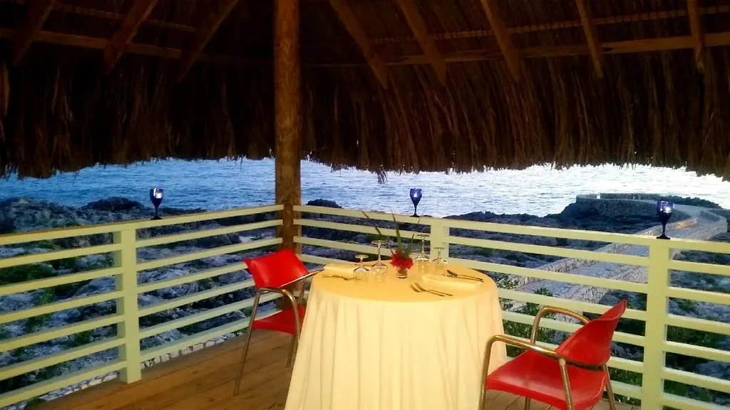 Hotel Idle Awhile Cliffs Negril